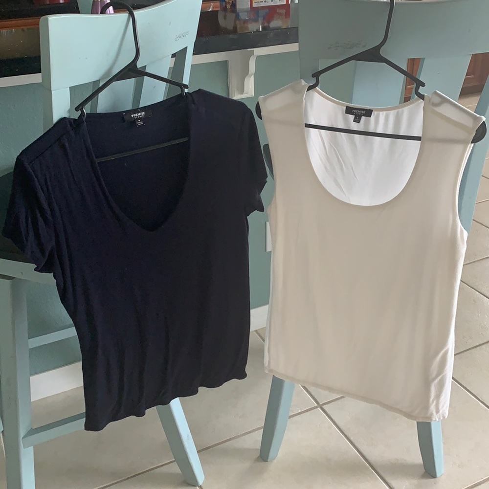 Navy/white jersey material, soft/comfy Tee/tank